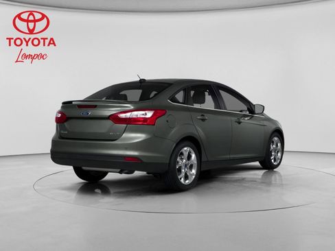 Used 2014 Ford Focus SE FWD image 2