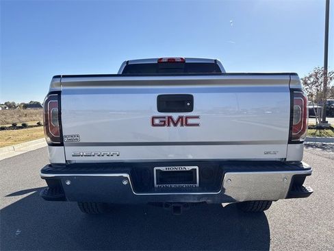 Used 2017 GMC Sierra 1500 SLT image 4
