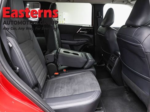 Used 2025 Mitsubishi Outlander SE AWD/4WD image 23
