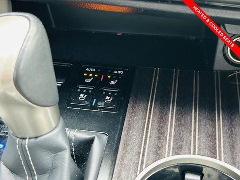 Used 2019 Lexus RX 450h AWD image 6