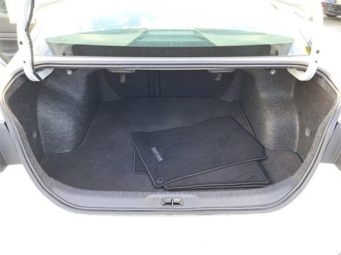 Used 2025 Nissan Altima 2.5 SV image 9