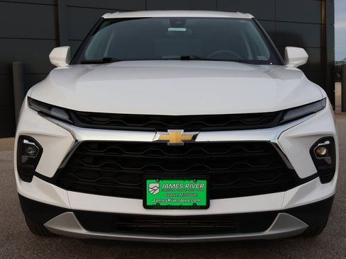 Used 2025 Chevrolet Blazer LT image 7