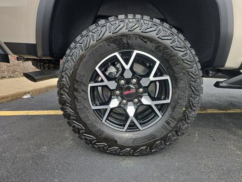 New 2026 GMC Canyon AT4X AWD/4WD image 34