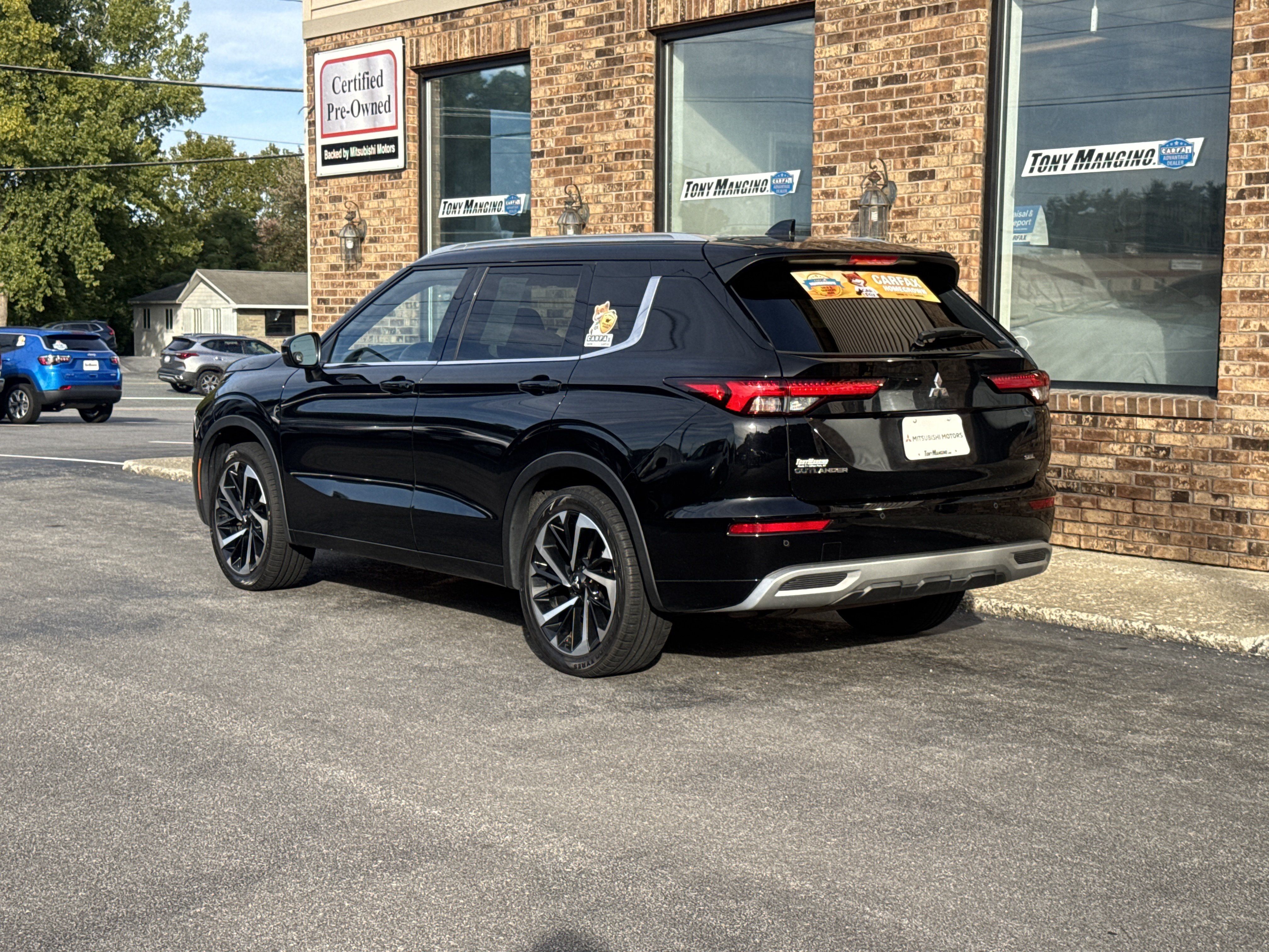 Used 2022 Mitsubishi Outlander SEL AWD/4WD image 3