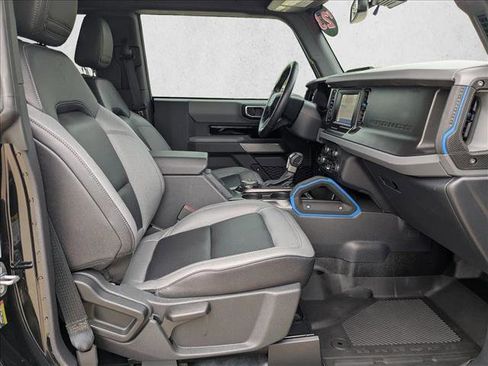 Used 2023 Ford Bronco Black Diamond w/ Sasquatch Package image 20