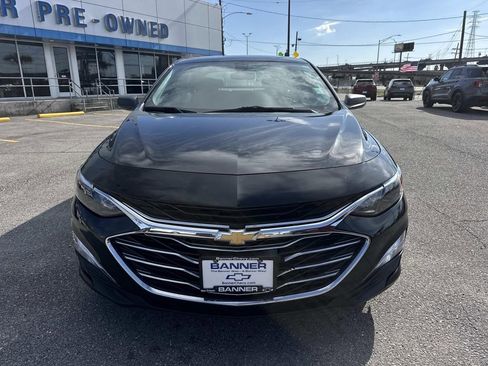 Certified 2022 Chevrolet Malibu LS image 2