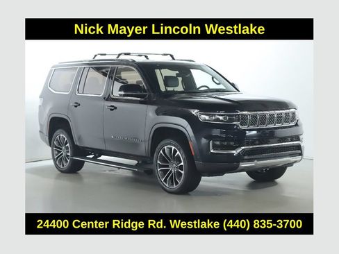 Used 2022 Jeep Grand Wagoneer Series III AWD/4WD image 1