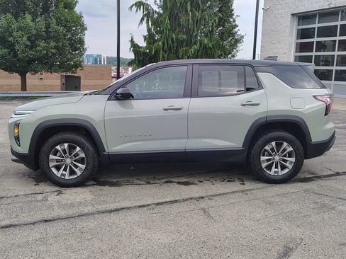 Used 2025 Chevrolet Equinox LT w/ Safety and Technology Package AWD/4WD image 10