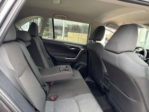 Used 2025 Toyota RAV4 XLE image 29