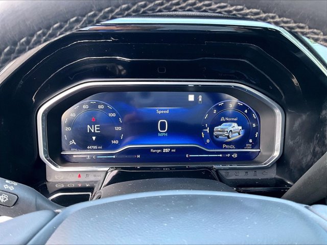 Used 2022 Chevrolet Silverado 1500 LT RWD image 22