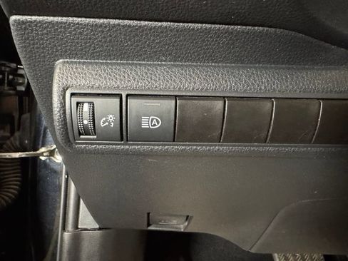 Used 2024 Toyota Corolla LE FWD image 17