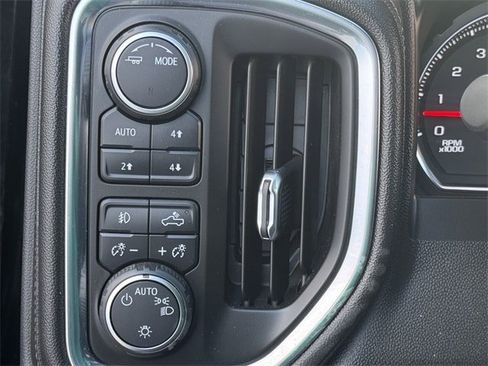 Used 2021 Chevrolet Silverado 1500 LT Trail Boss image 23