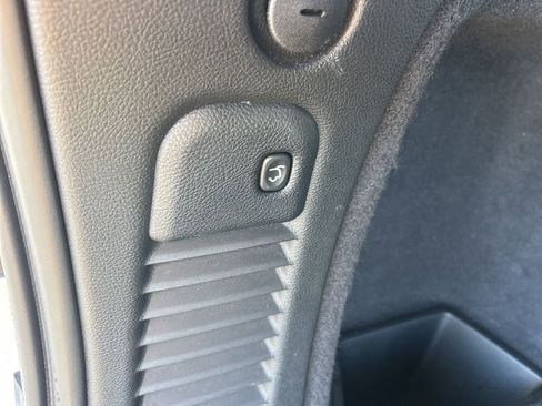 Used 2024 Dodge Durango GT image 18