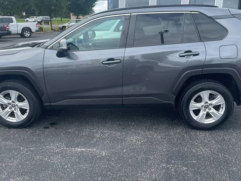 Used 2021 Toyota RAV4 XLE AWD/4WD image 8
