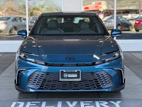 New 2026 Toyota Camry SE image 4