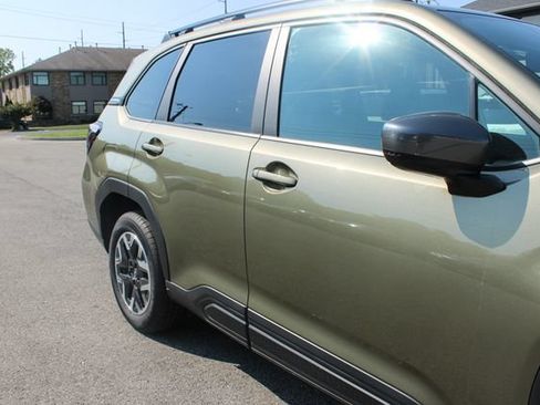 Used 2026 Subaru Forester Premium AWD/4WD image 44