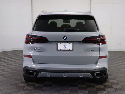 Used 2026 BMW X5 xDrive40i w/ M Sport Package image 7