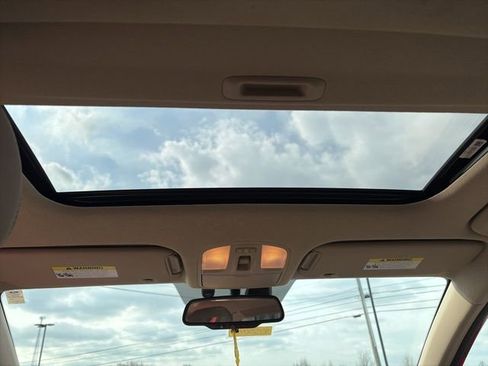 Used 2020 Hyundai Elantra Value Edition w/ Winter Weather Package image 23