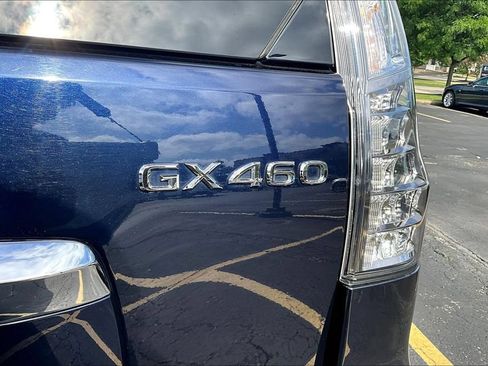 Used 2018 Lexus GX 460 Luxury w/ Preferred Accessory Package AWD/4WD image 24