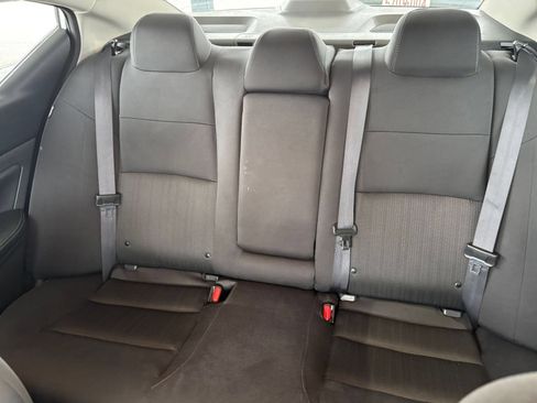 Used 2025 Nissan Altima 2.5 SV FWD image 39