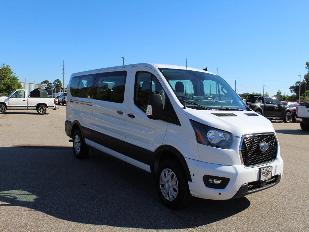 Used 2024 Ford Transit 350 XLT RWD image 2