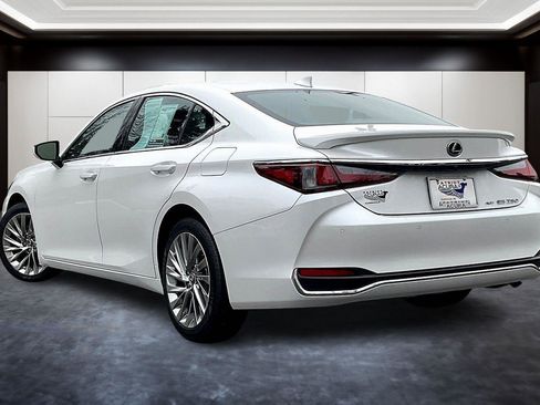 Used 2021 Lexus ES 250 w/ Luxury Package image 12