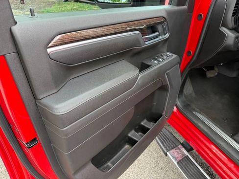 Used 2025 Chevrolet Silverado 2500 LT w/ Convenience Package AWD/4WD image 13
