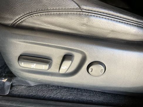 Used 2020 Toyota 4Runner Limited image 18