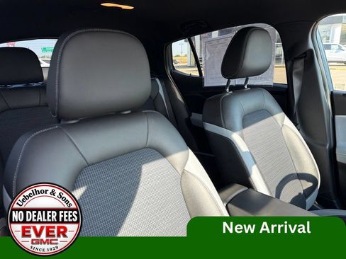 Used 2024 Buick Envista Preferred w/ Convenience I Package FWD image 4