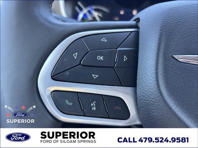 Used 2024 Chrysler Pacifica Limited FWD image 31