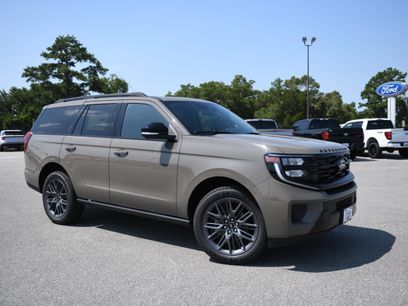 New 2027 Ford Expedition Platinum w/ Stealth Appearance Package