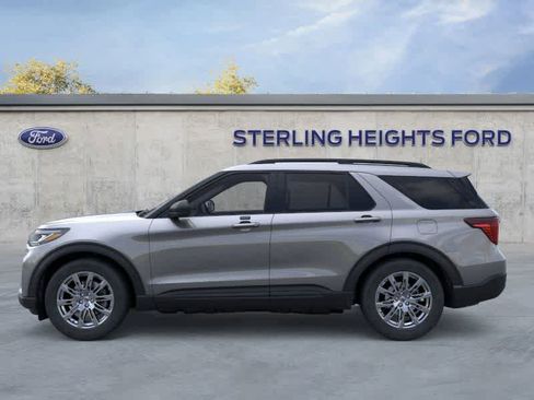 New 2026 Ford Explorer Active w/ Active Comfort Package image 3