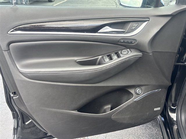 Used 2020 Buick Enclave Avenir w/ Avenir Technology Package AWD/4WD image 23