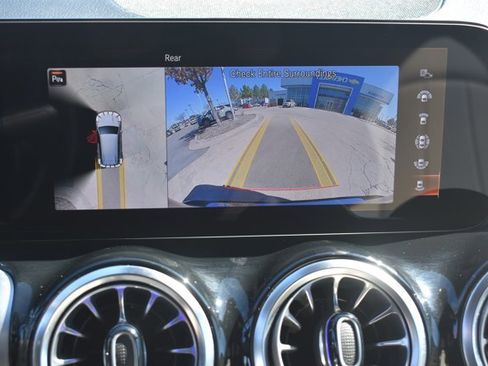 Used 2022 Mercedes-Benz GLB 250 4MATIC image 26