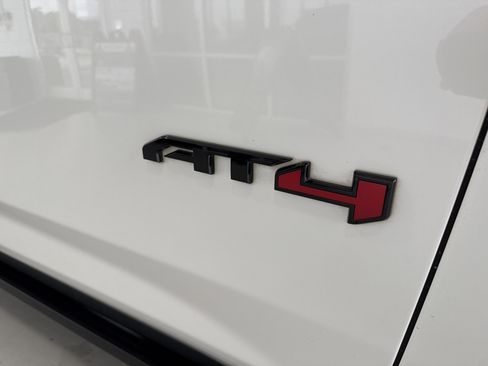 Used 2023 GMC Yukon AT4 w/ AT4 Premium Plus Package image 10