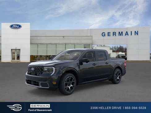New 2025 Ford Maverick Lariat image 1