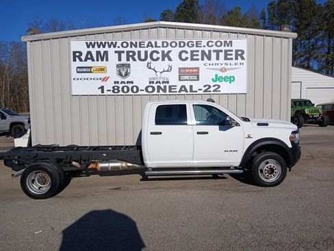 Used 2019 RAM 5500 Tradesman image 2