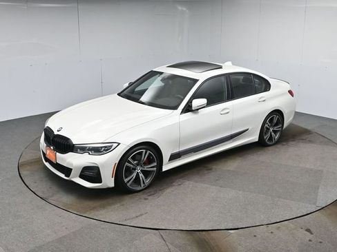 Used 2021 BMW 330i xDrive 330i xDrive w/ M Sport Package image 44