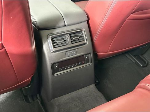 Certified 2025 MAZDA CX-70 3.3 Turbo S w/ Premium Package image 38