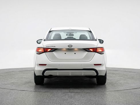 Used 2025 Nissan Sentra SV image 7