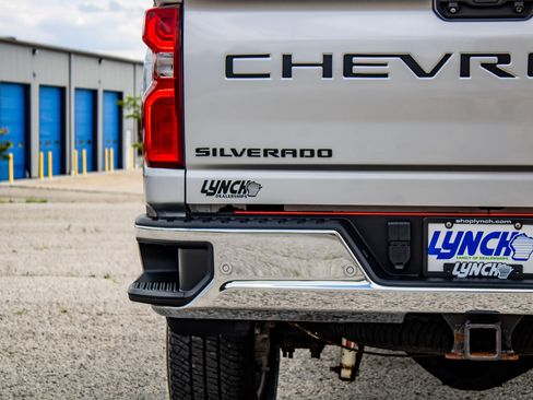 Used 2020 Chevrolet Silverado 3500 LTZ w/ LTZ Plus Package AWD/4WD image 16