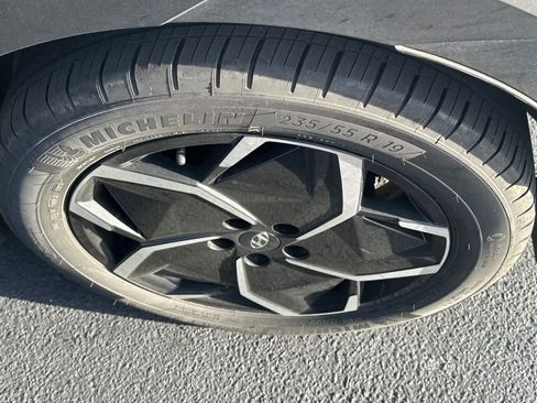 Used 2024 Hyundai Ioniq 5 SE image 17