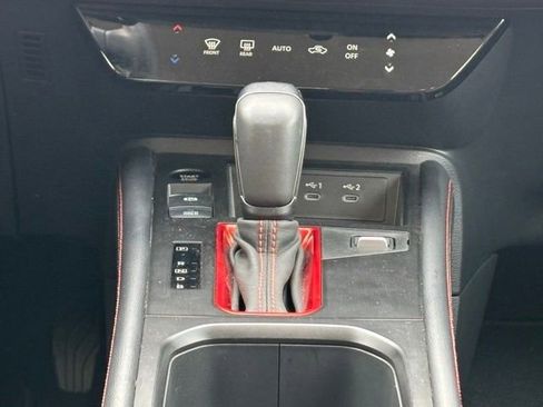 Used 2025 Nissan Kicks SR image 14