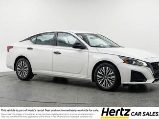 Used 2025 Nissan Altima 2.5 SV video 1