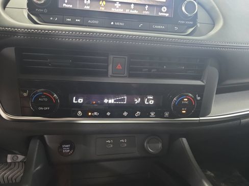 New 2026 Nissan Rogue SV w/ Cold Weather Package AWD/4WD image 24