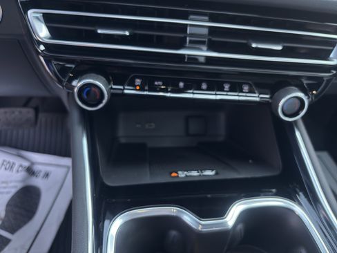 New 2026 Chevrolet Traverse High Country w/ LPO, Floor Liner Package FWD image 18