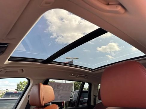 Used 2020 BMW X7 xDrive40i w/ Premium Package AWD/4WD image 16