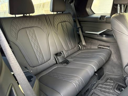 Used 2022 BMW X7 M50i AWD/4WD image 12