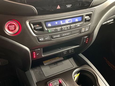 Used 2022 Honda Passport TrailSport image 25