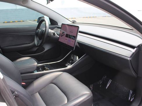 Used 2018 Tesla Model 3 Long Range AWD/4WD image 13